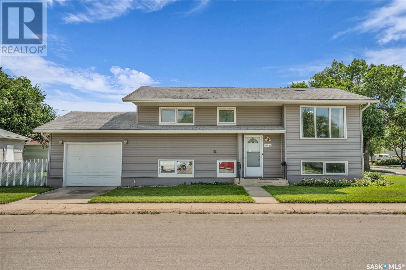 Property at 1740 G AVENUE N image 2