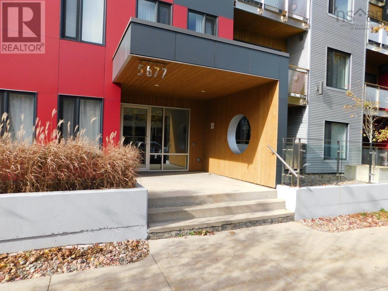 Property at 204 5677 Harris Street image 2