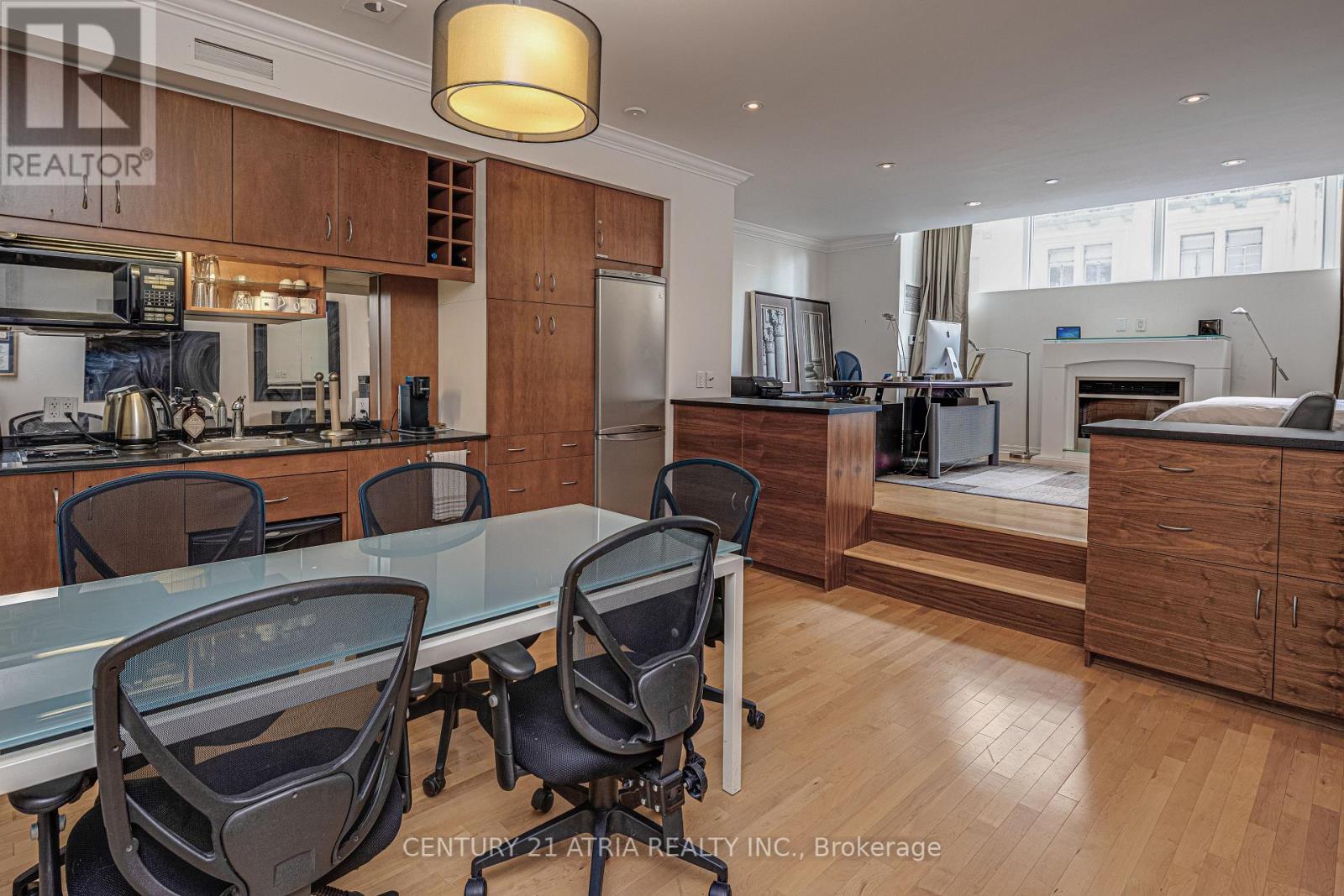 Property at 1407 - 1 KING STREET W image 1