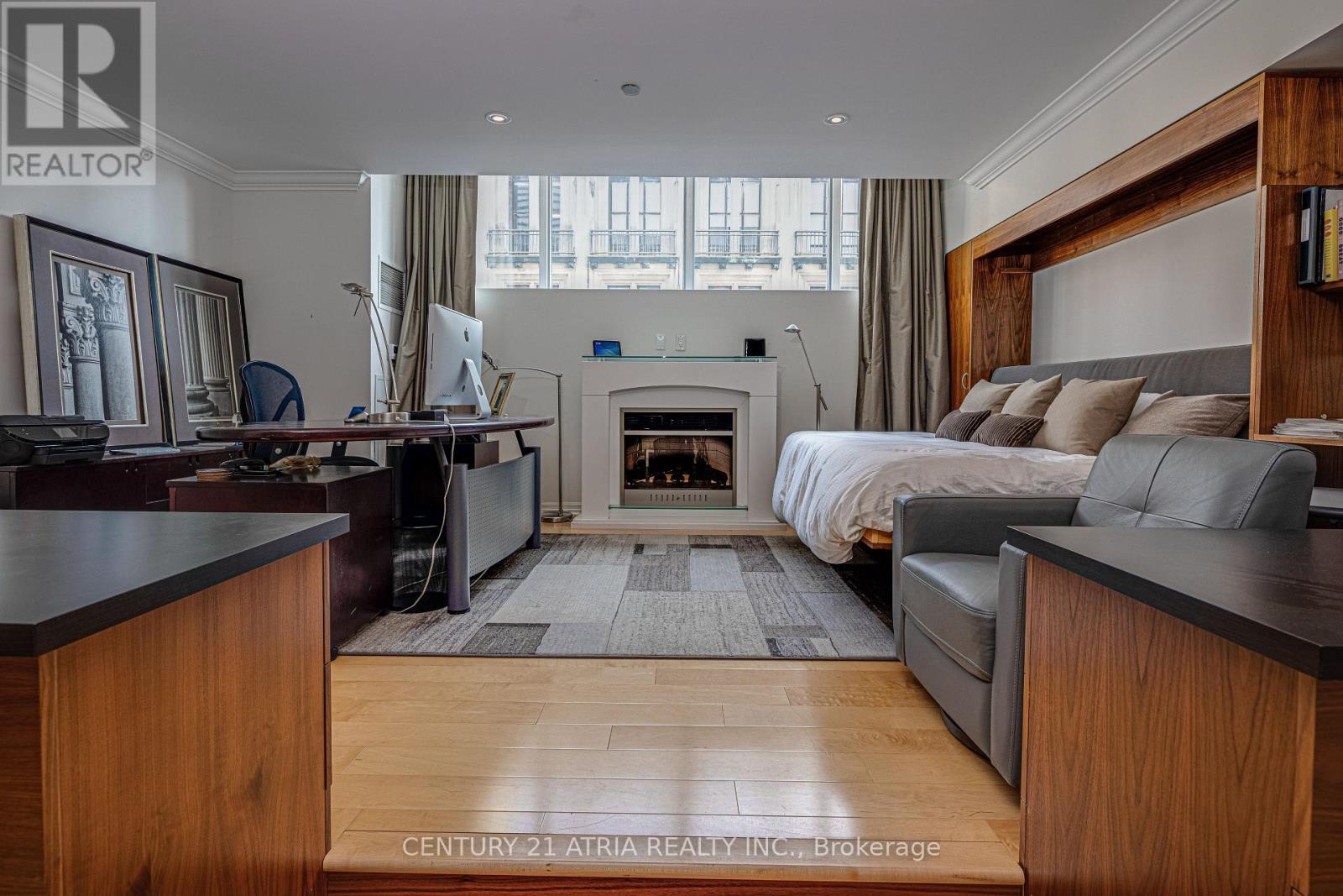 Property at 1407 - 1 KING STREET W image 3