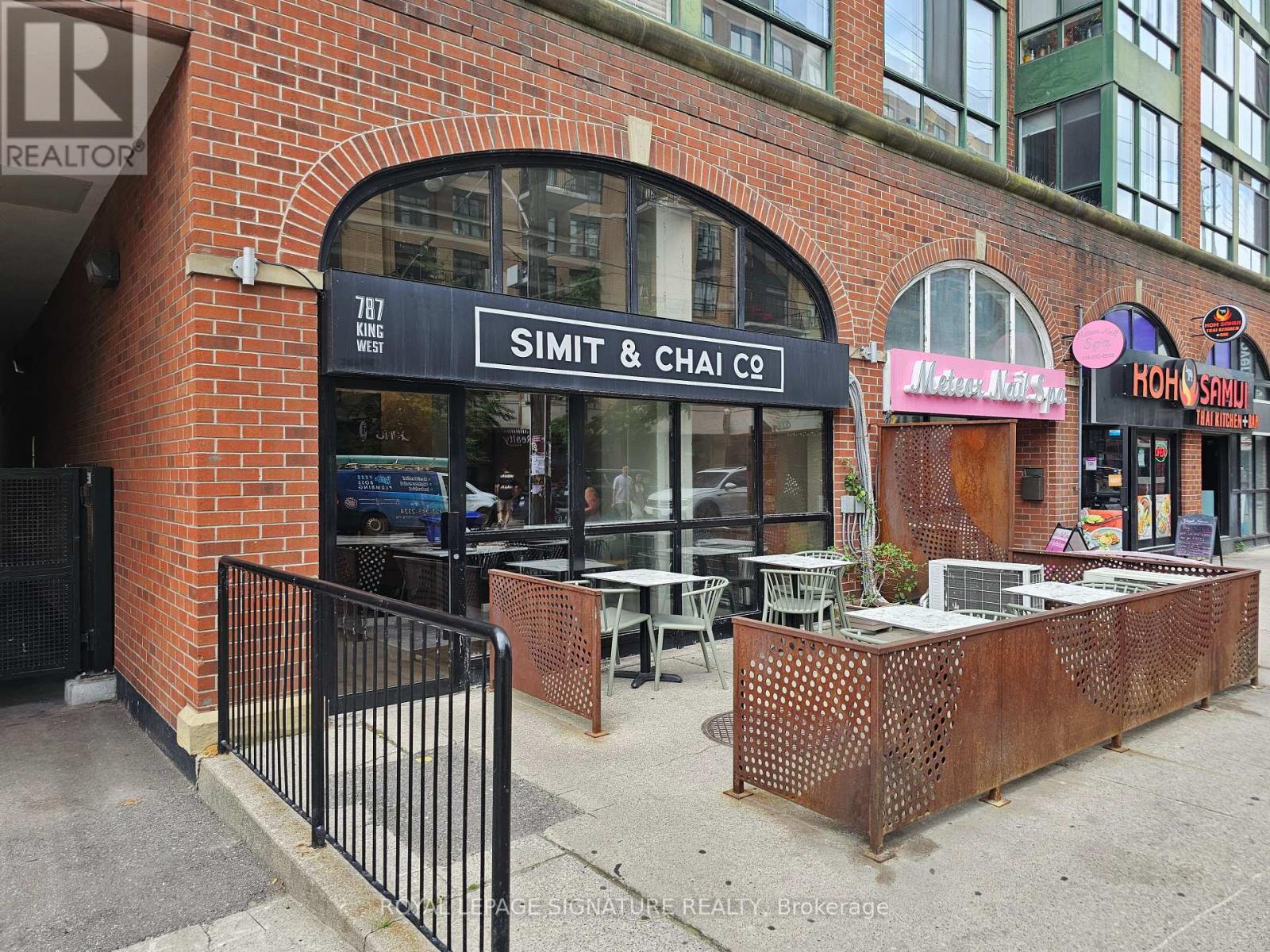 787 King Street W, Toronto (Niagara), Ontario  M5V 1N4 - Photo 1 - C12310749