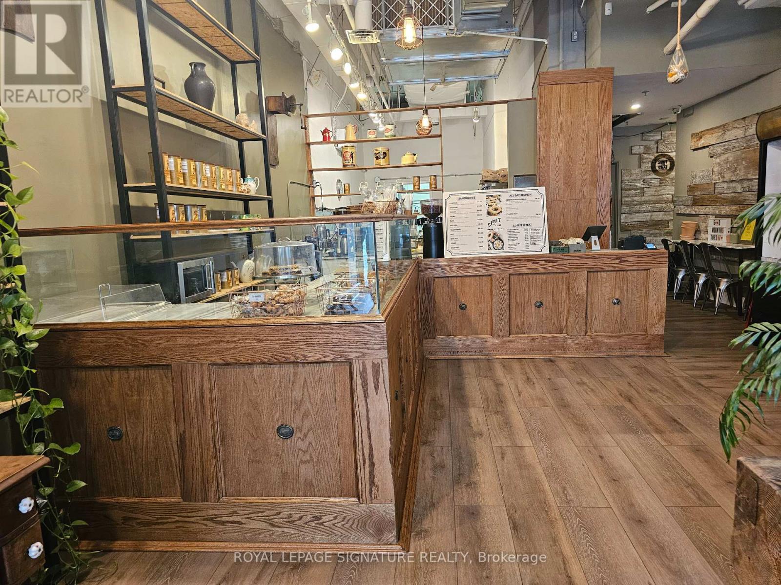 787 King Street W, Toronto (Niagara), Ontario  M5V 1N4 - Photo 4 - C12310749