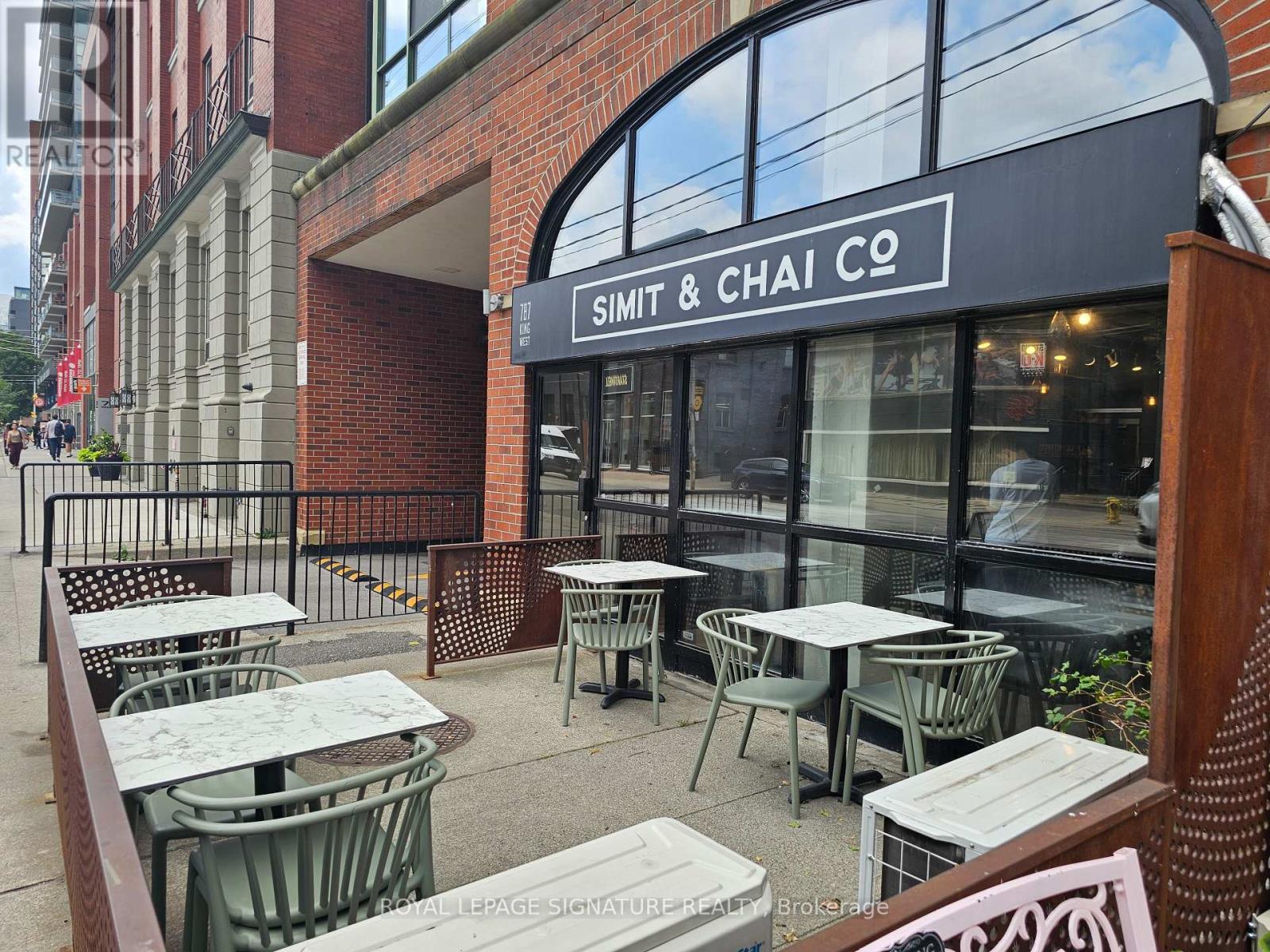 787 King Street W, Toronto (Niagara), Ontario  M5V 1N4 - Photo 6 - C12310749