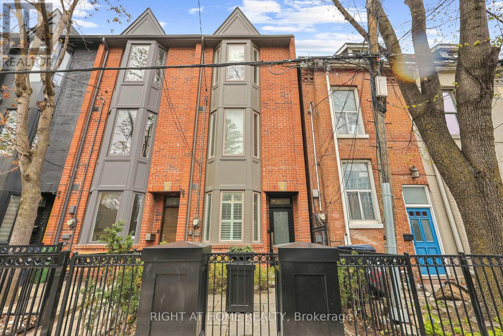 Property at 636 WELLINGTON STREET W image 1