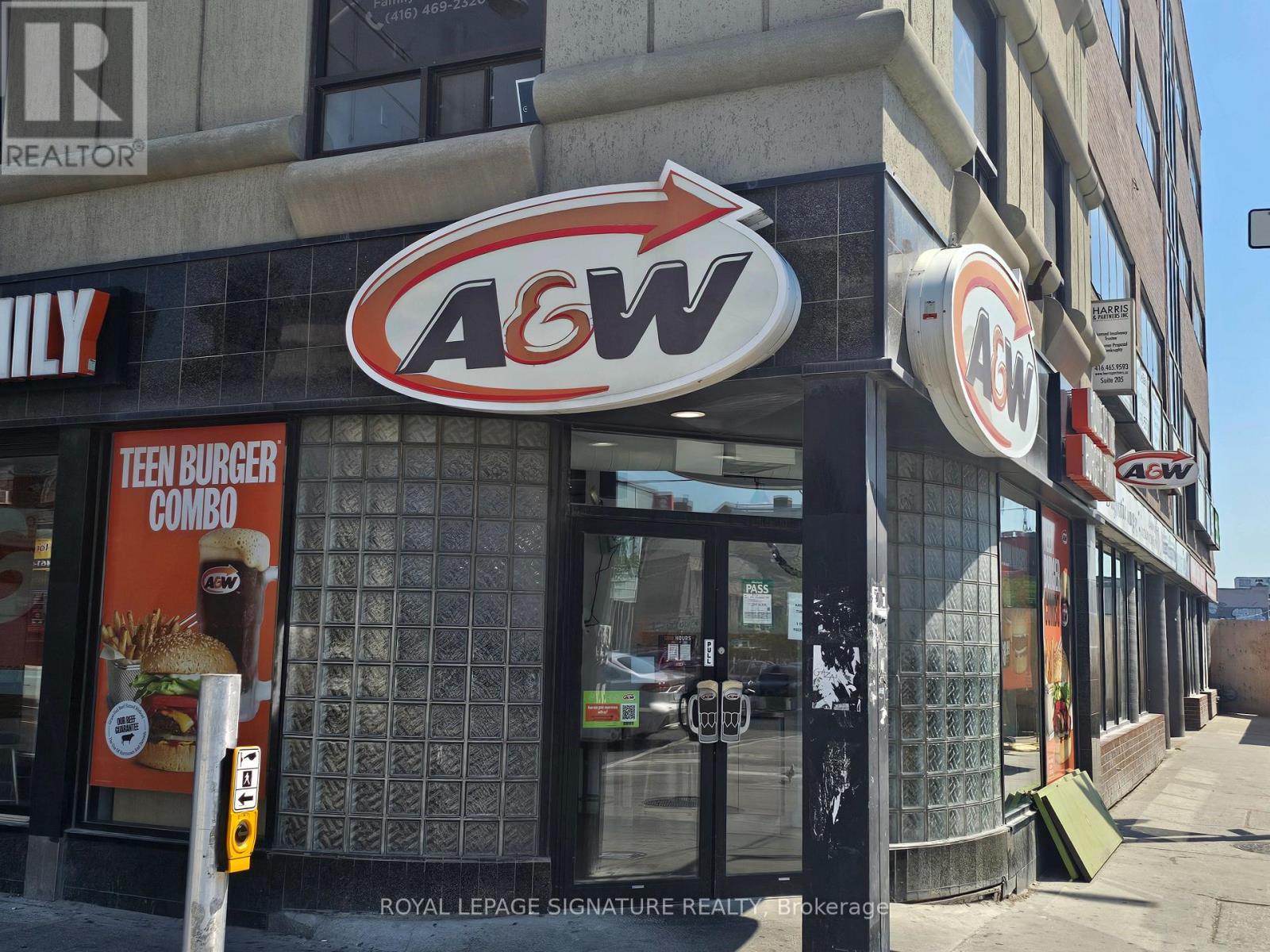 654 Danforth Avenue, Toronto, Ontario  M4J 1L1 - Photo 6 - E12310779