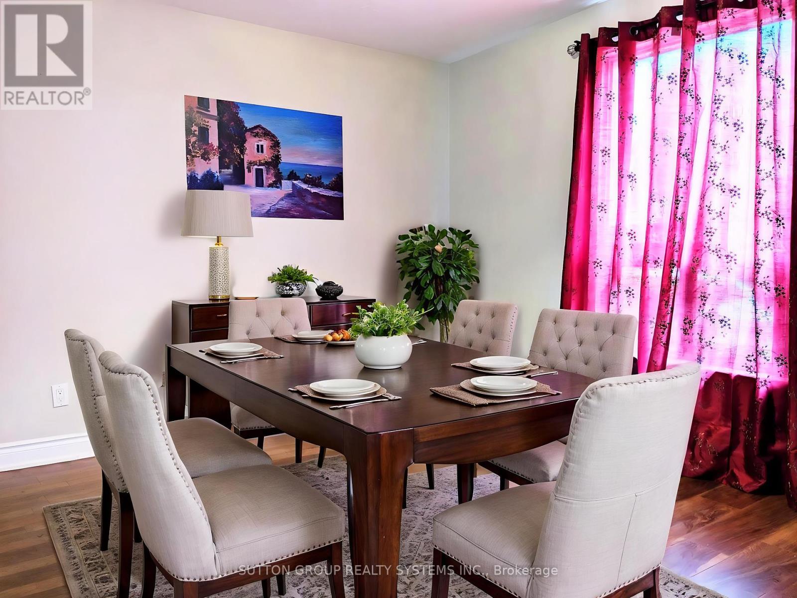 Property at 33 EARLSDALE CRESCENT image 3