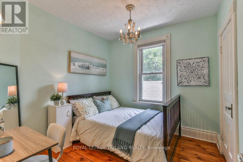 38 Byron Avenue E, London South, Ontario  N6C 1C5 - Photo 23 - X12310907