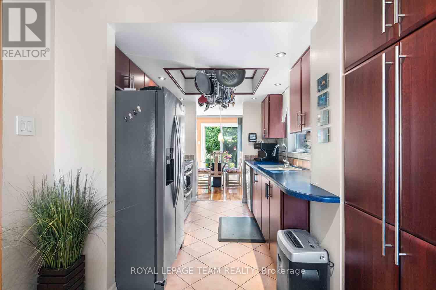 172 Southport Drive, Ottawa, Ontario  K1T 3P4 - Photo 15 - X12310871
