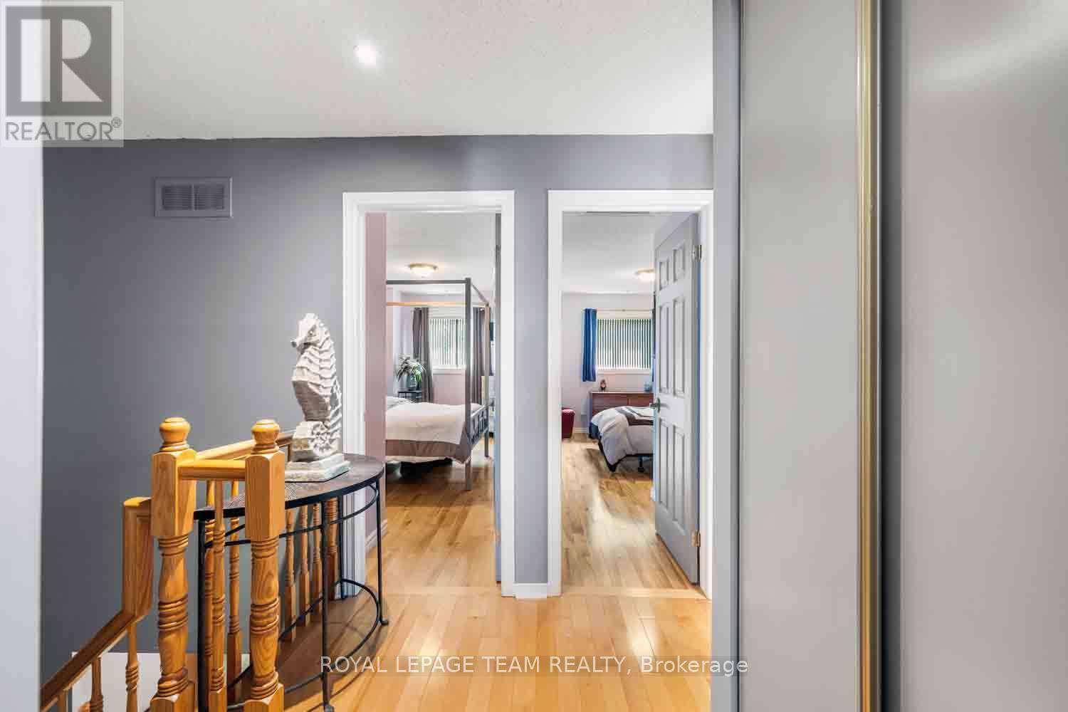 172 Southport Drive, Ottawa, Ontario  K1T 3P4 - Photo 20 - X12310871
