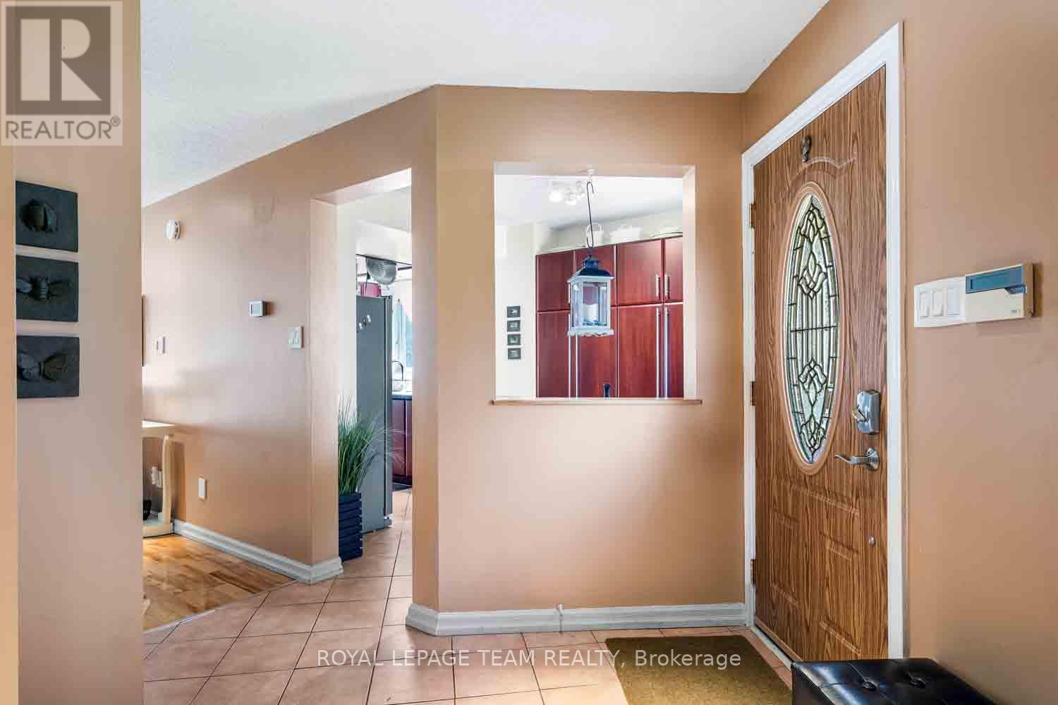 Property at 172 SOUTHPORT DRIVE image 5