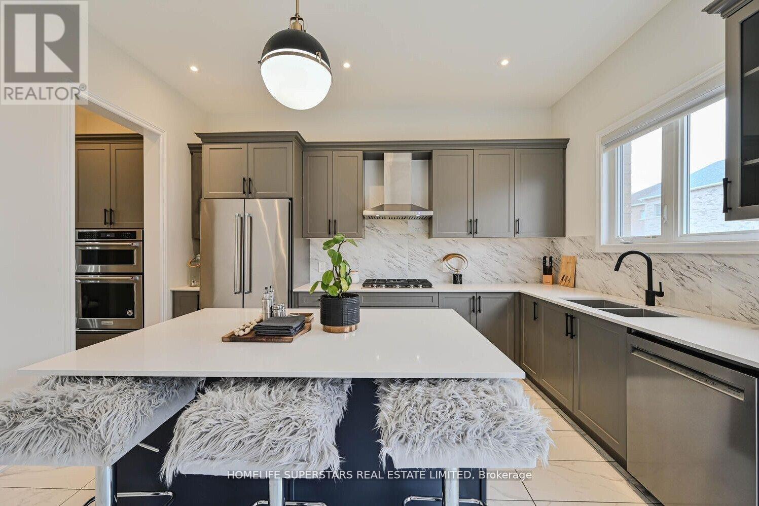 56 Arthur Griffin Crescent, Caledon, Ontario  L7C 4E9 - Photo 12 - W12310728