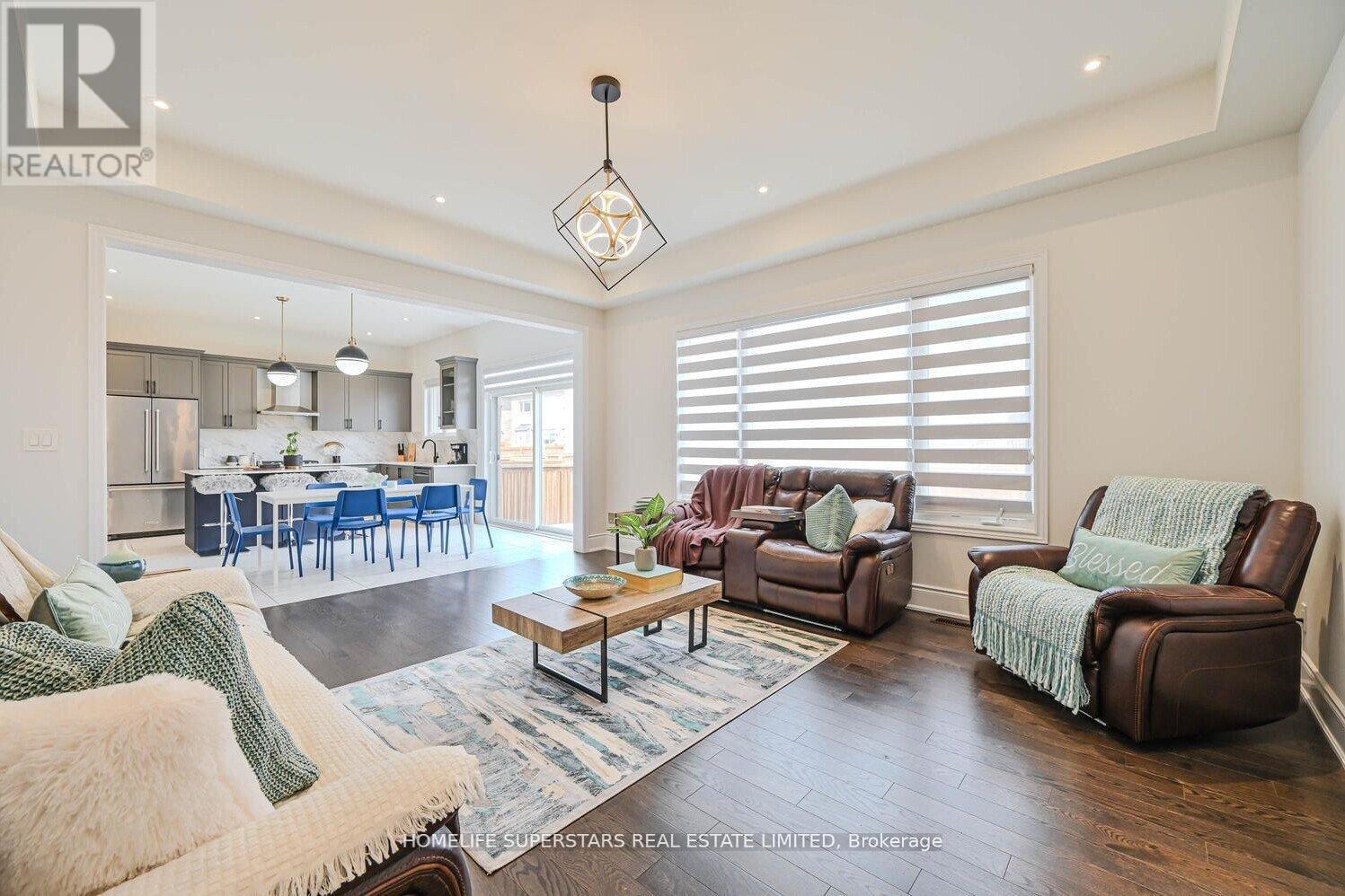 56 Arthur Griffin Crescent, Caledon, Ontario  L7C 4E9 - Photo 9 - W12310728