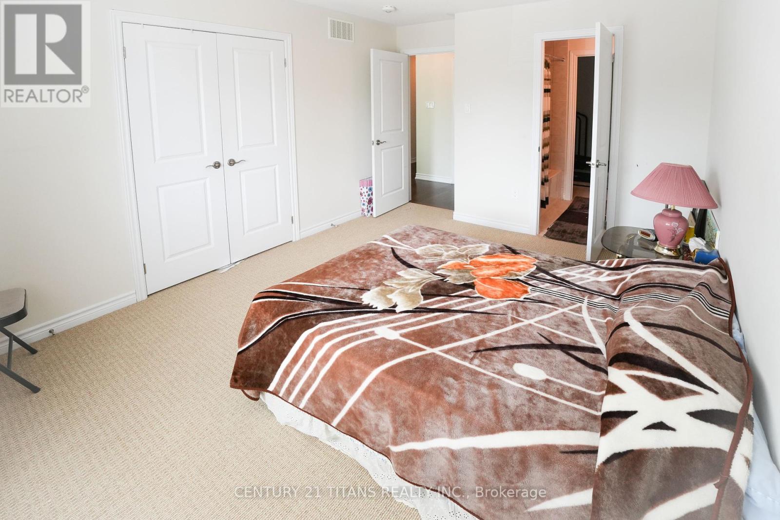 42 Lola Crescent, Brampton, Ontario  L7A 4J8 - Photo 22 - W12310781