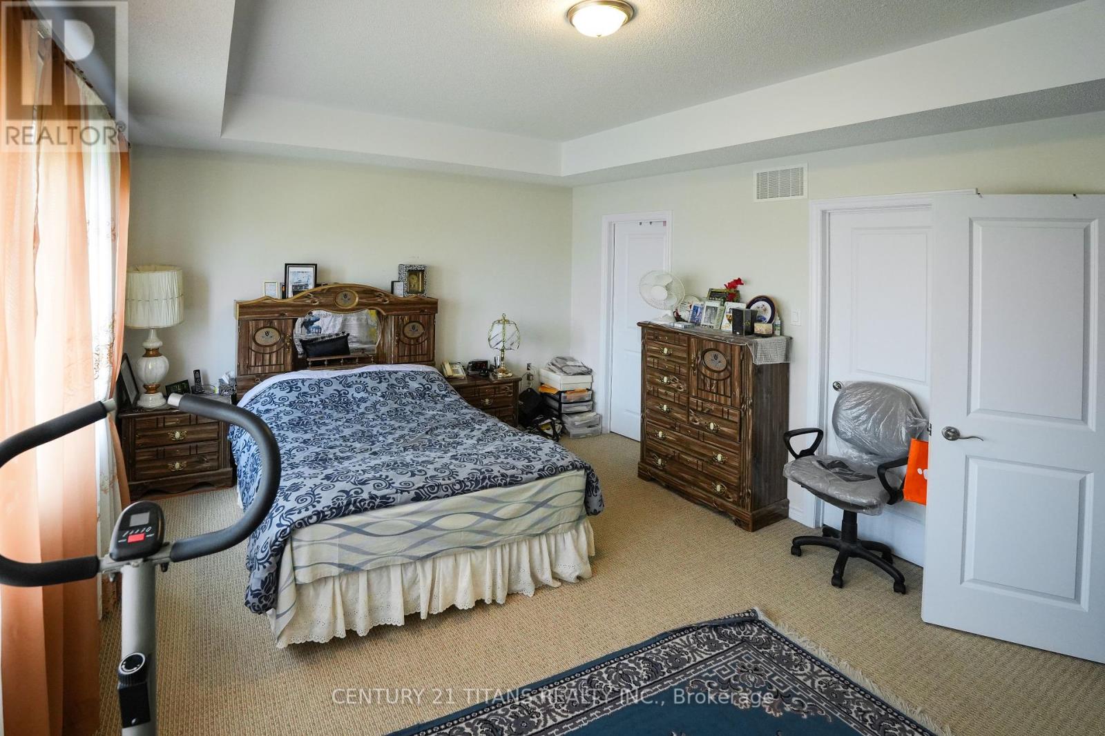 42 Lola Crescent, Brampton, Ontario  L7A 4J8 - Photo 25 - W12310781