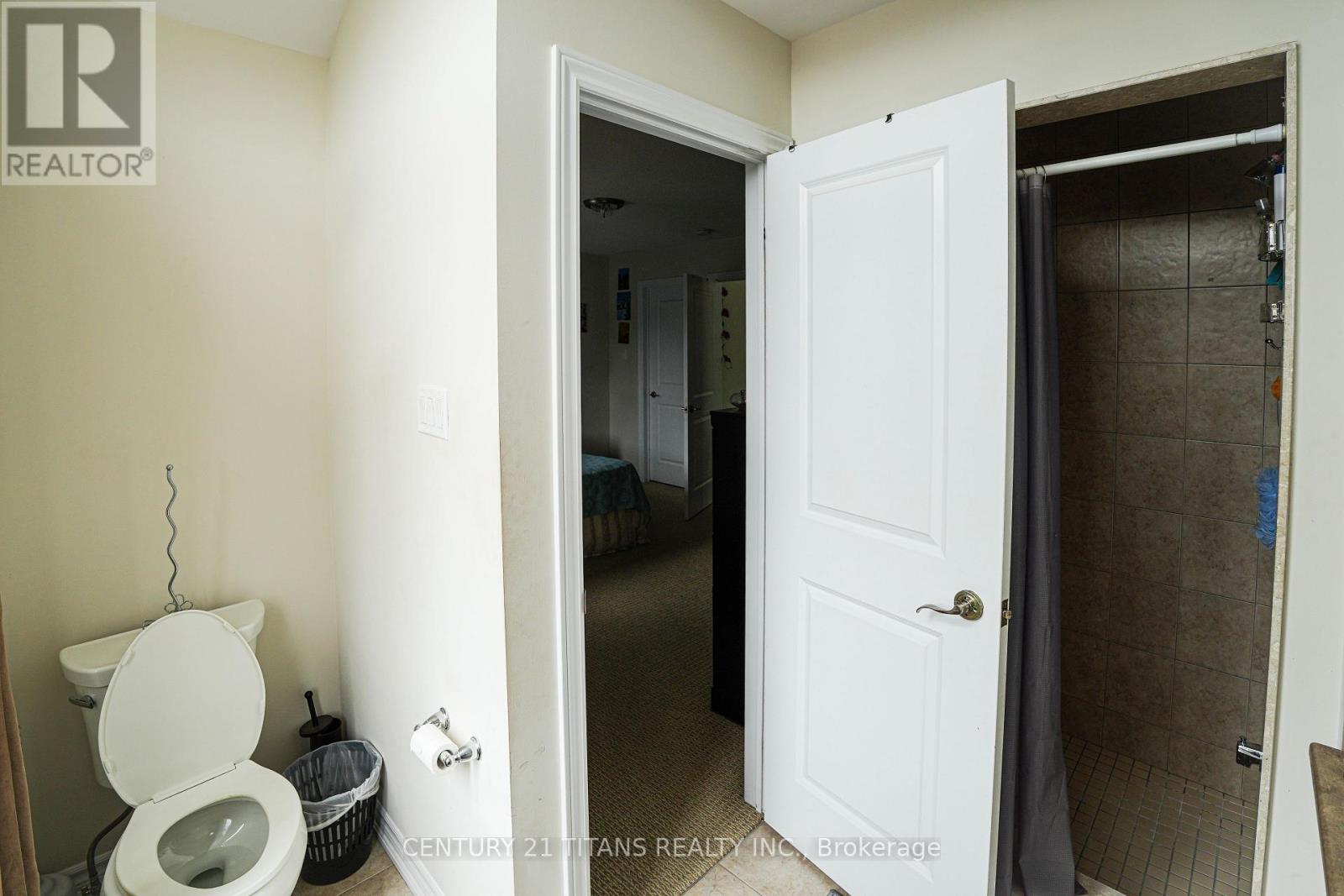 42 Lola Crescent, Brampton, Ontario  L7A 4J8 - Photo 26 - W12310781