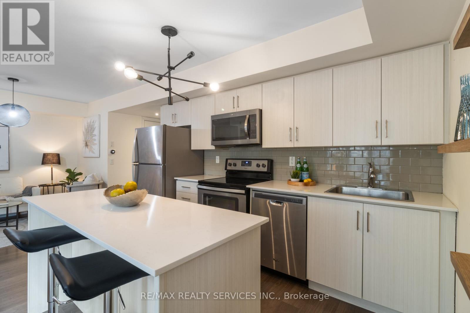 40 - 70 Eastwood Park Gardens, Toronto, Ontario  M8W 0B2 - Photo 22 - W12310845