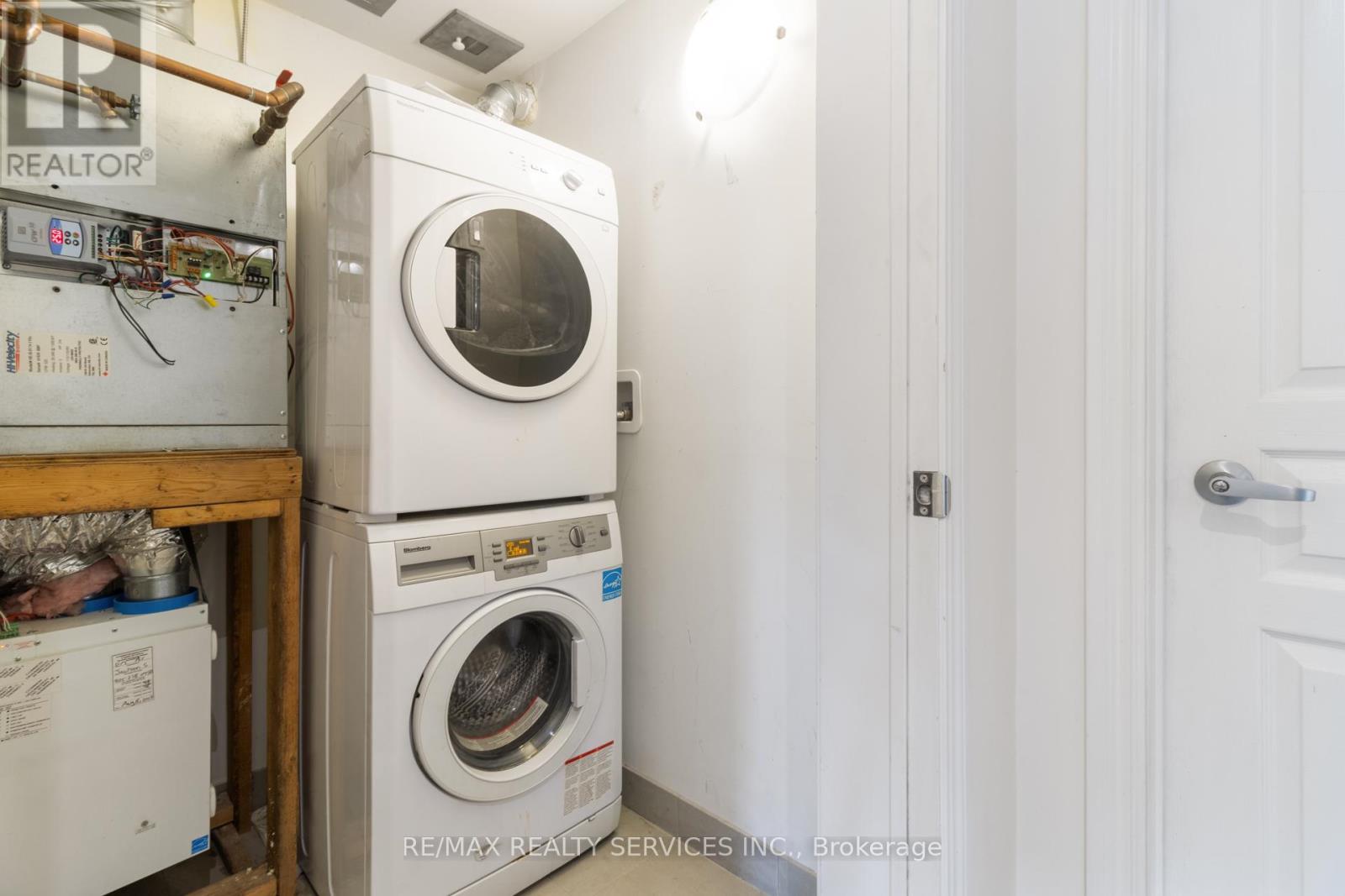 40 - 70 Eastwood Park Gardens, Toronto, Ontario  M8W 0B2 - Photo 29 - W12310845