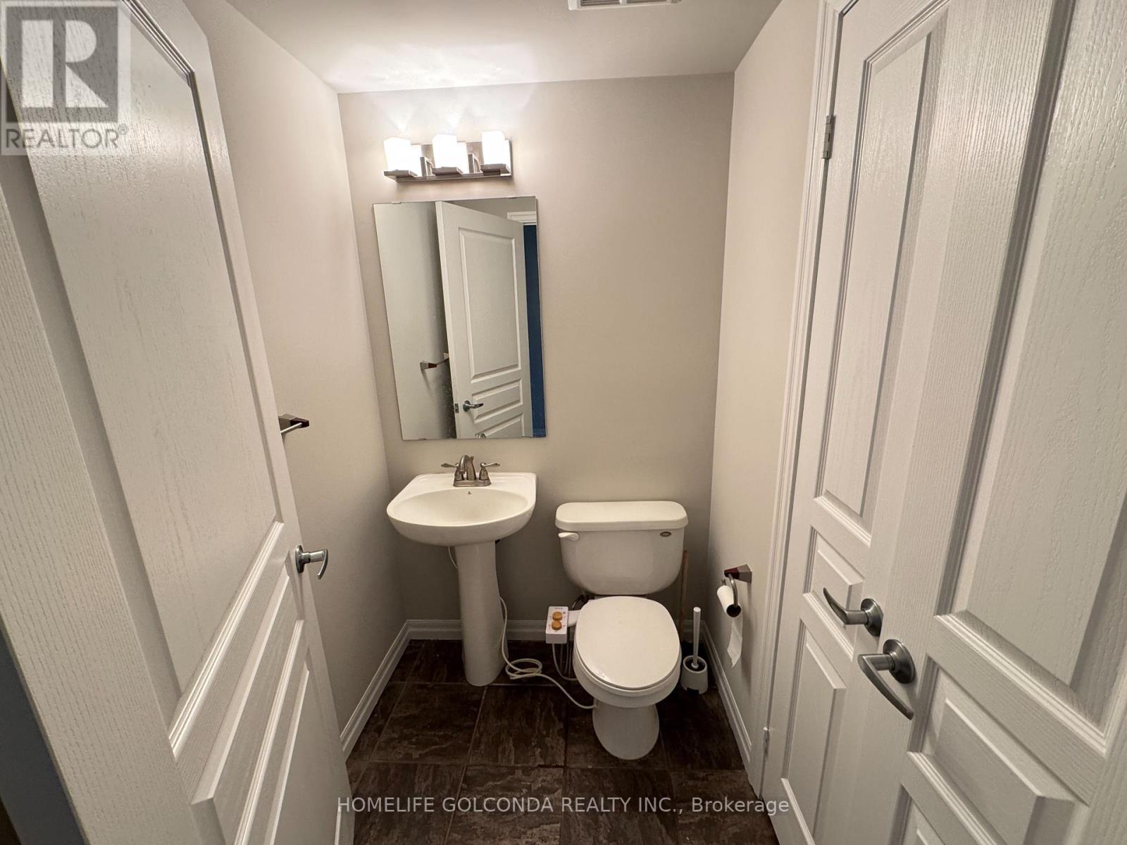 1110 - 3939 Duke Of York Boulevard, Mississauga, Ontario  L5B 4N2 - Photo 13 - W12310853