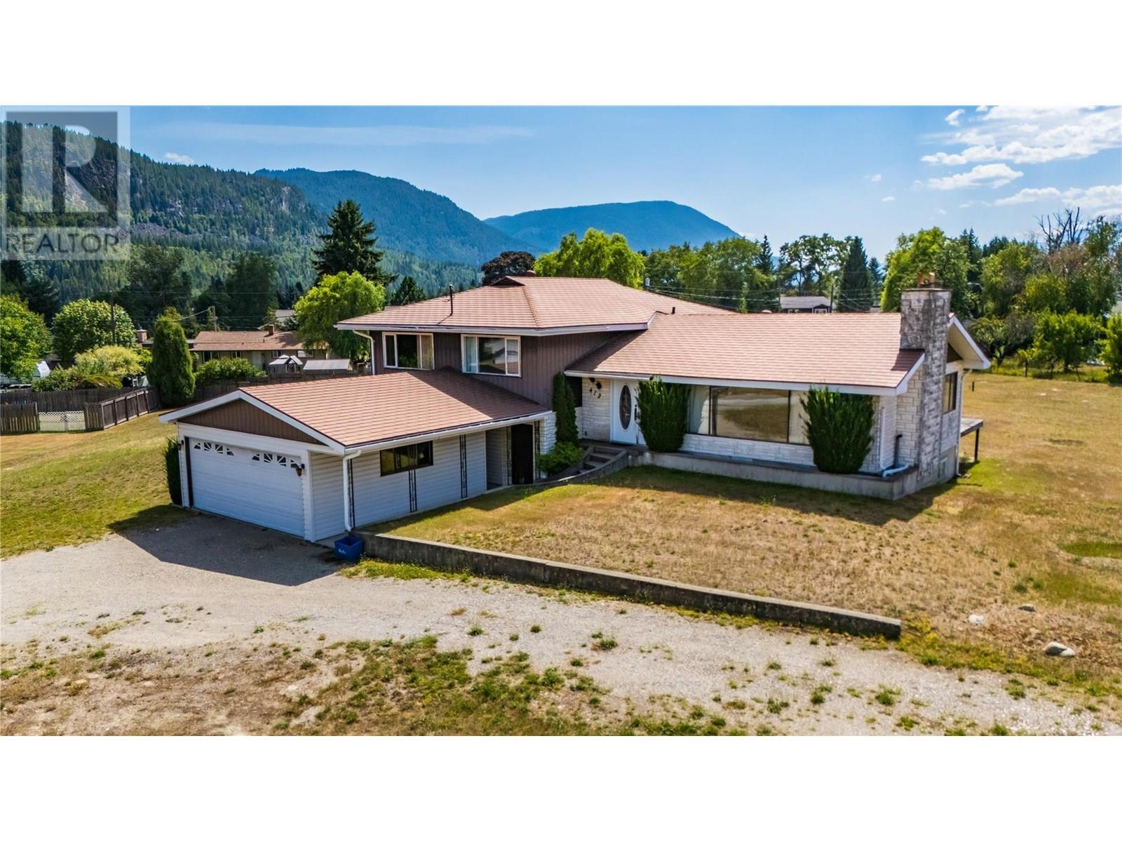 412 104th Street, castlegar, British Columbia