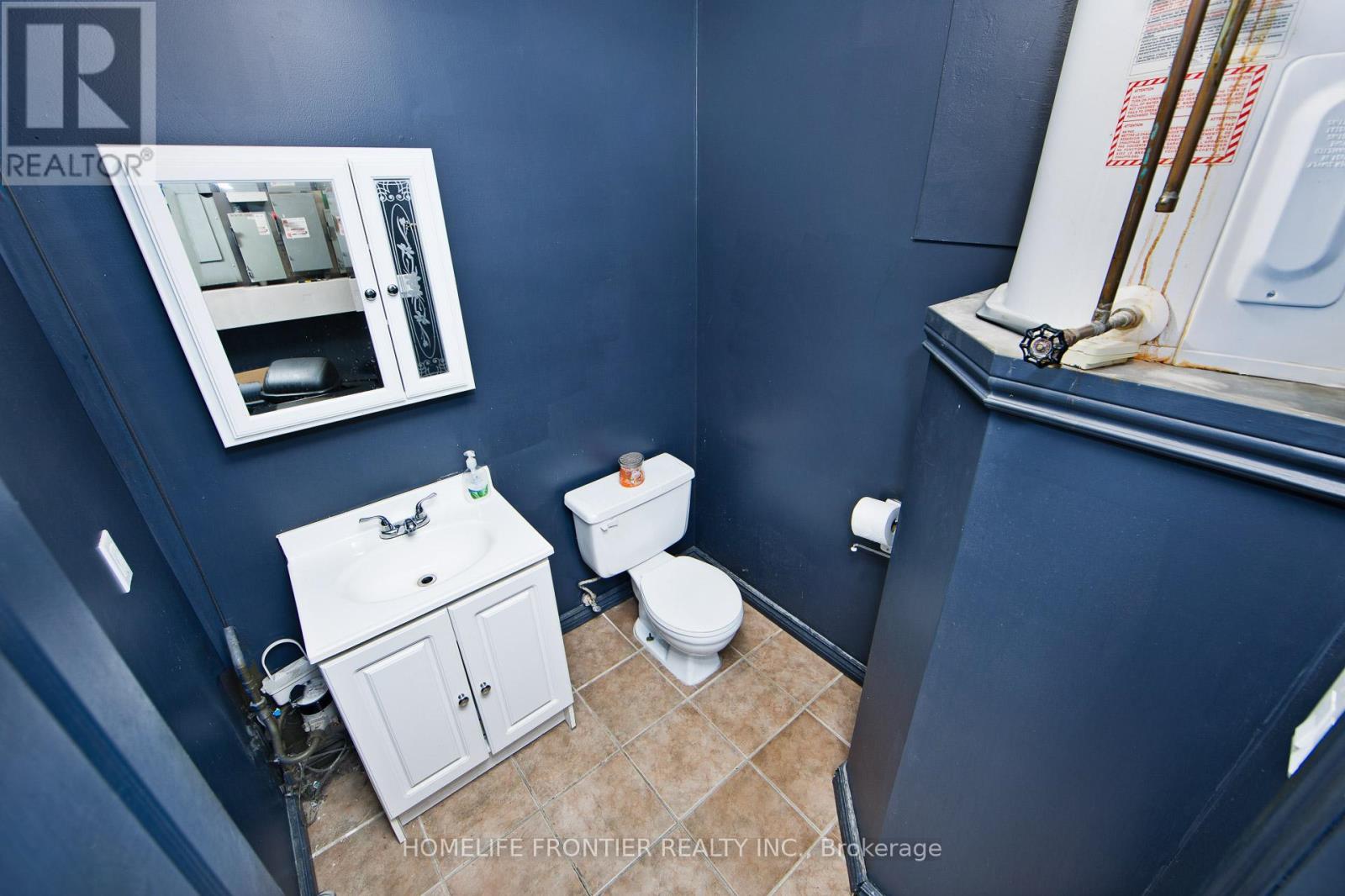 1210 Simcoe Street N, Oshawa (Samac), Ontario  L1G 4X2 - Photo 9 - E12270579