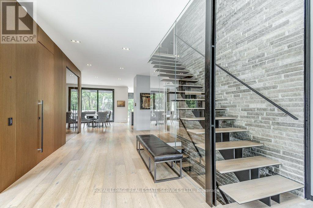 Property at 144 SPARLING COURT image 5