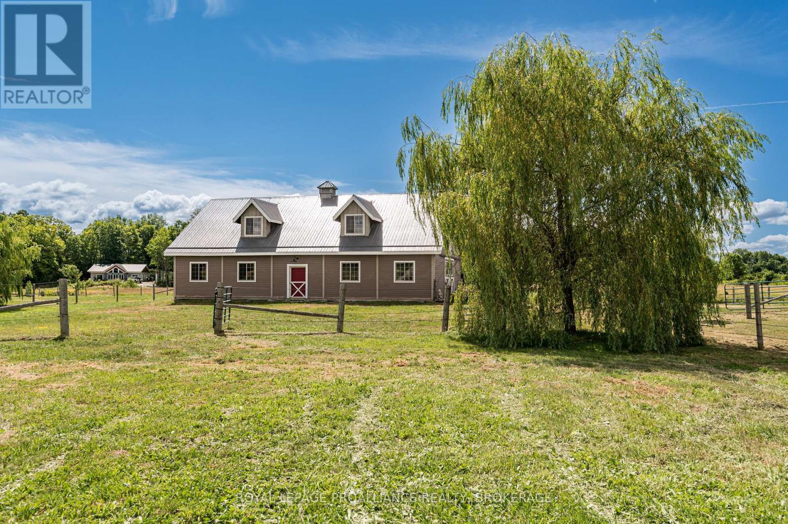 303 Escott Rockport Road, Leeds And The Thousand Islands, Ontario  K0E 1R0 - Photo 42 - X12310945