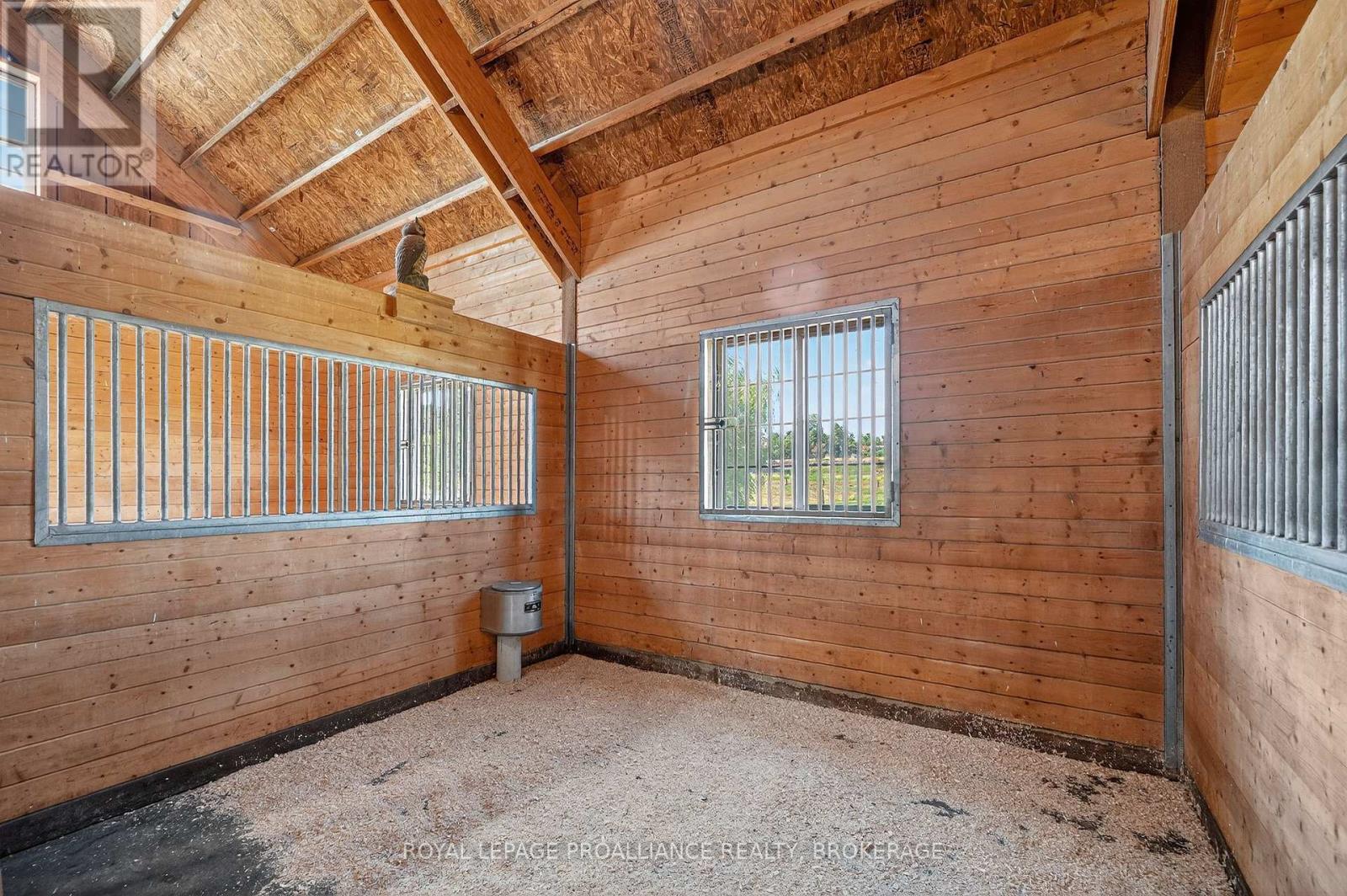 303 Escott Rockport Road, Leeds And The Thousand Islands, Ontario  K0E 1R0 - Photo 46 - X12310945