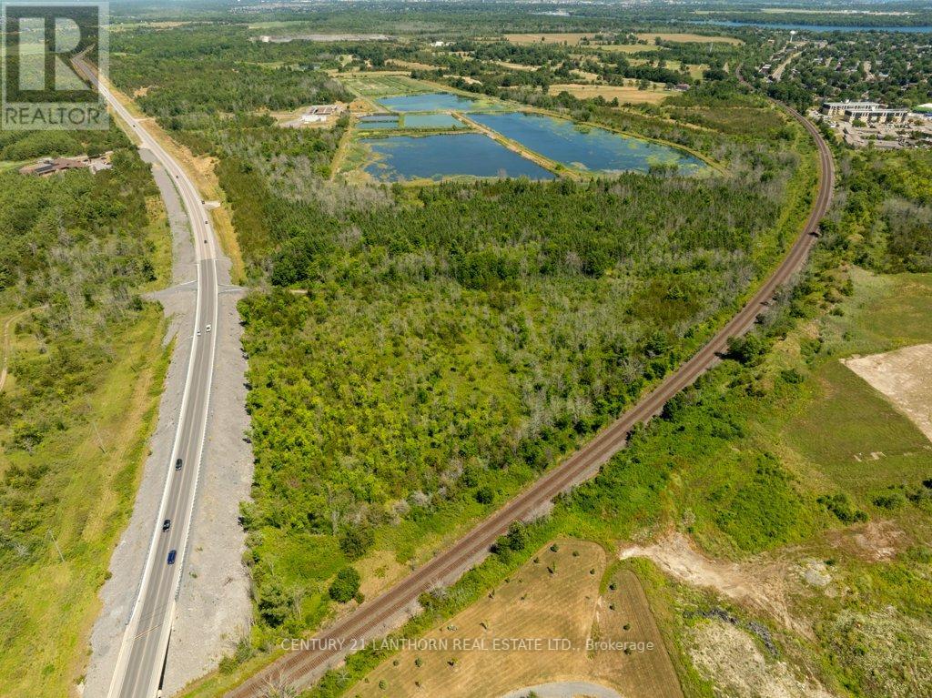 4300 Taylor Kidd Boulevard, Loyalist, Ontario  K0H 1G0 - Photo 9 - X12310941