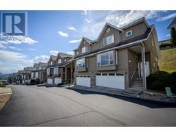 255 Pemberton Terrace Unit# 27, kamloops, British Columbia