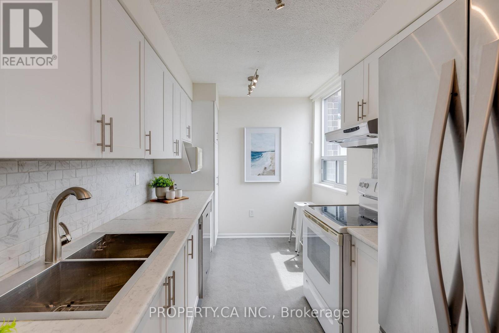 2108 - 10 Muirhead Road, Toronto, Ontario  M2J 4P9 - Photo 11 - C12310887