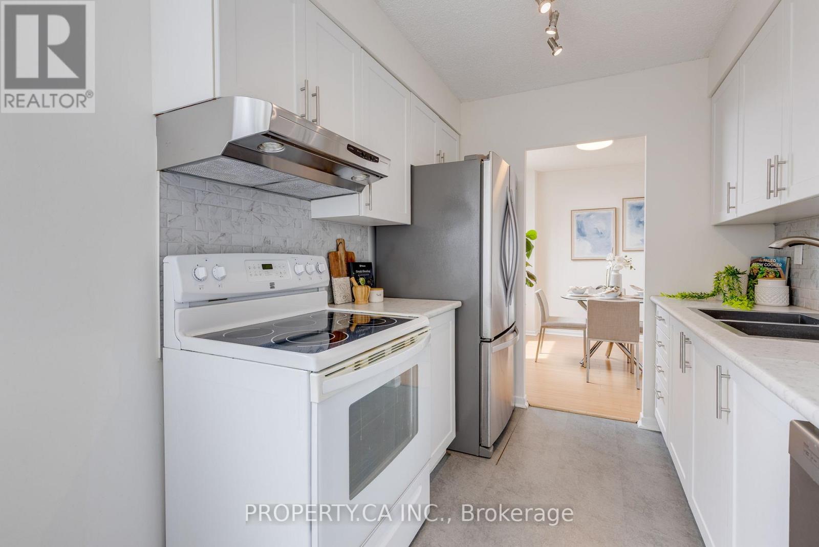2108 - 10 Muirhead Road, Toronto, Ontario  M2J 4P9 - Photo 13 - C12310887