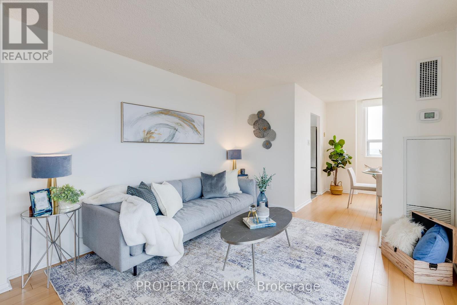 2108 - 10 Muirhead Road, Toronto, Ontario  M2J 4P9 - Photo 4 - C12310887