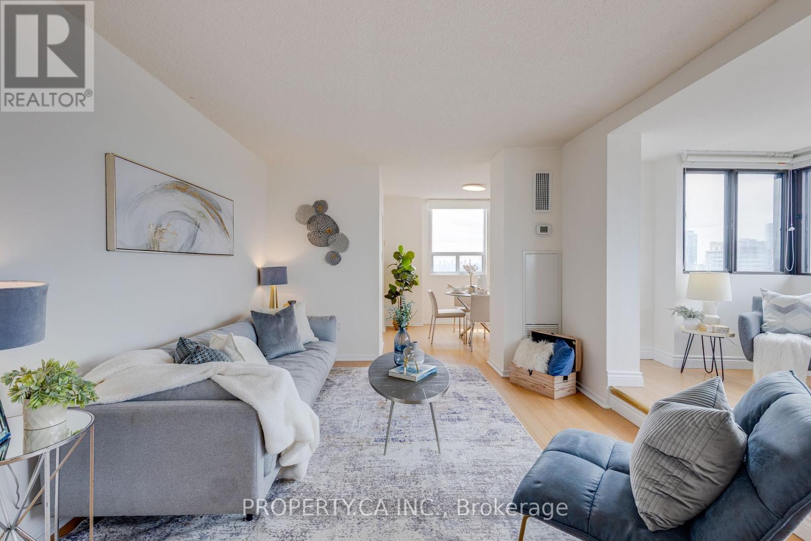 2108 - 10 Muirhead Road, Toronto, Ontario  M2J 4P9 - Photo 5 - C12310887