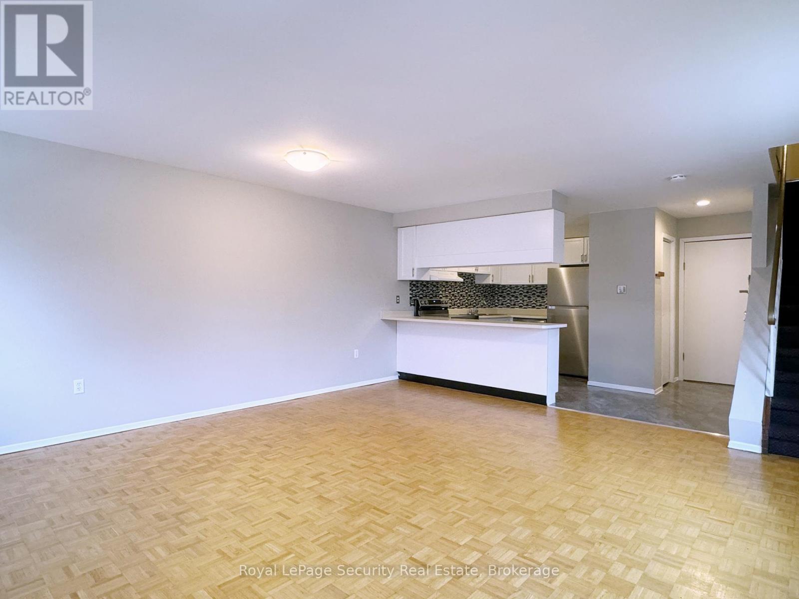 304 - 696 St Clair Avenue W, Toronto, Ontario  M6C 1B1 - Photo 4 - C12310894