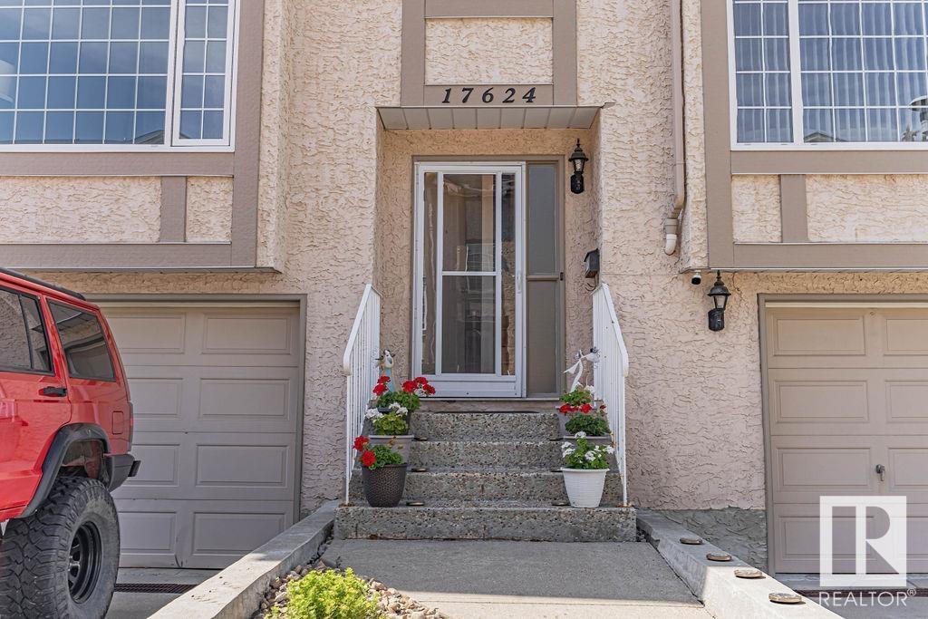 Property at 17624 96 AV NW image 2