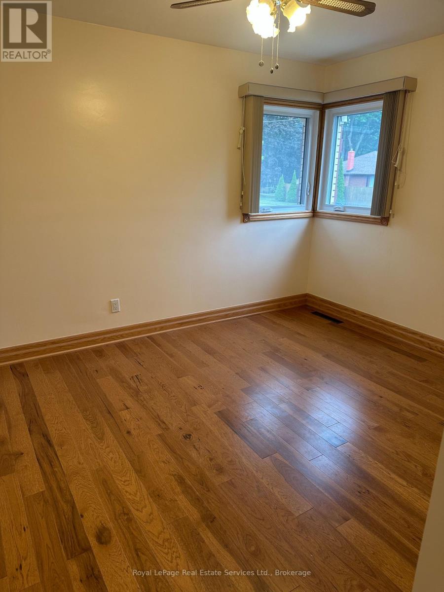 5971 Scott Street, Niagara Falls, Ontario  L2E 3B3 - Photo 13 - X12311048