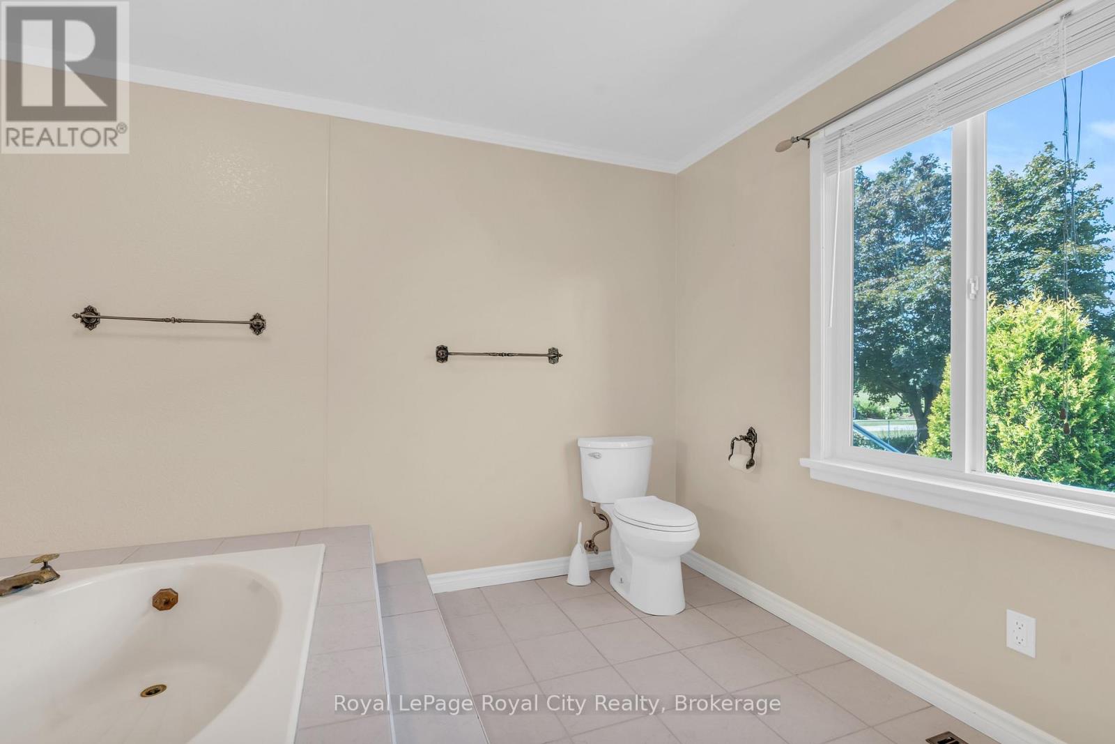 4502 Wellington Road 35 Road, Puslinch, Ontario  N1H 6J3 - Photo 37 - X12306026