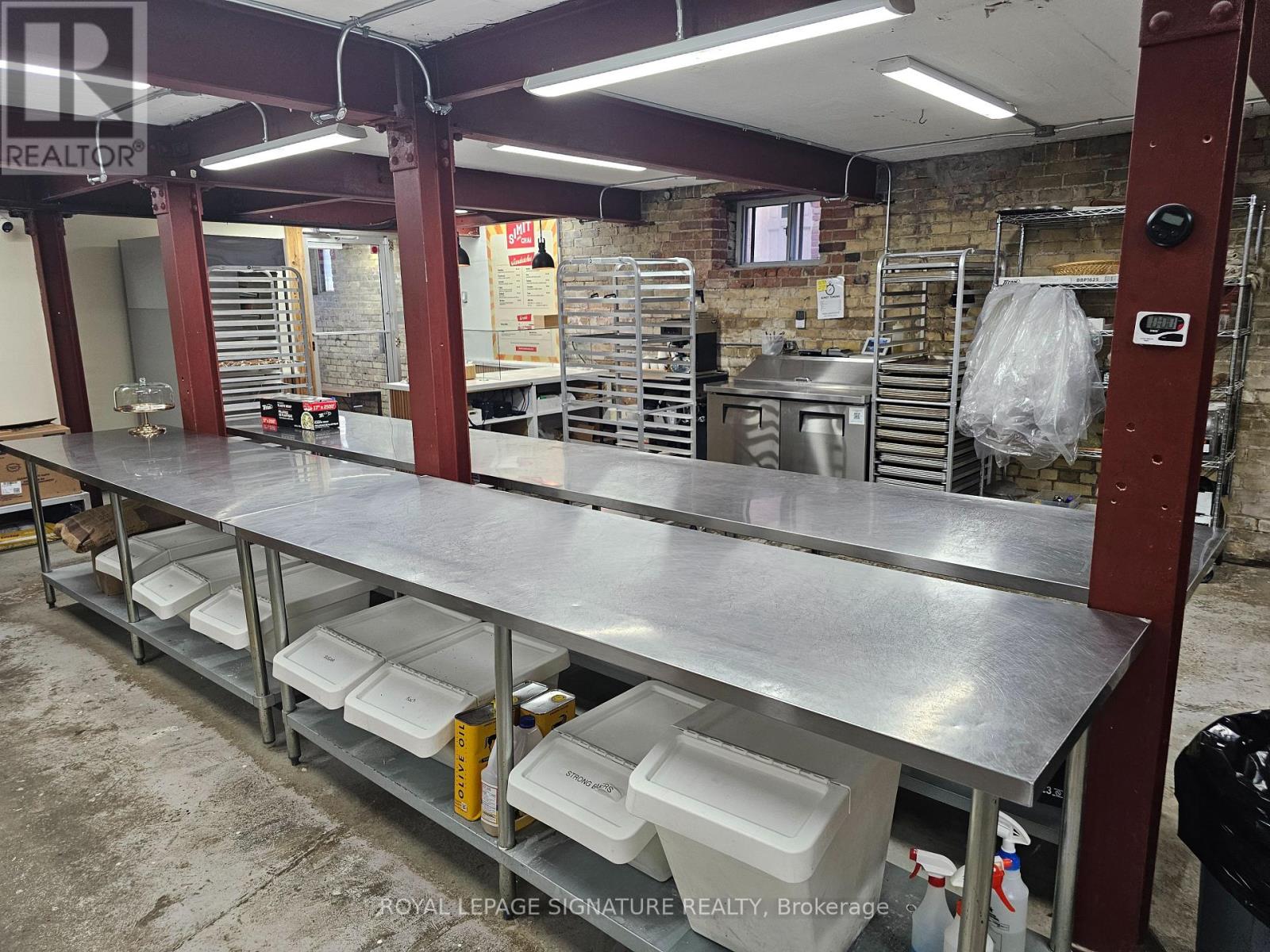 1114 Queen Street E, Toronto, Ontario  M4M 1K8 - Photo 10 - E12310898