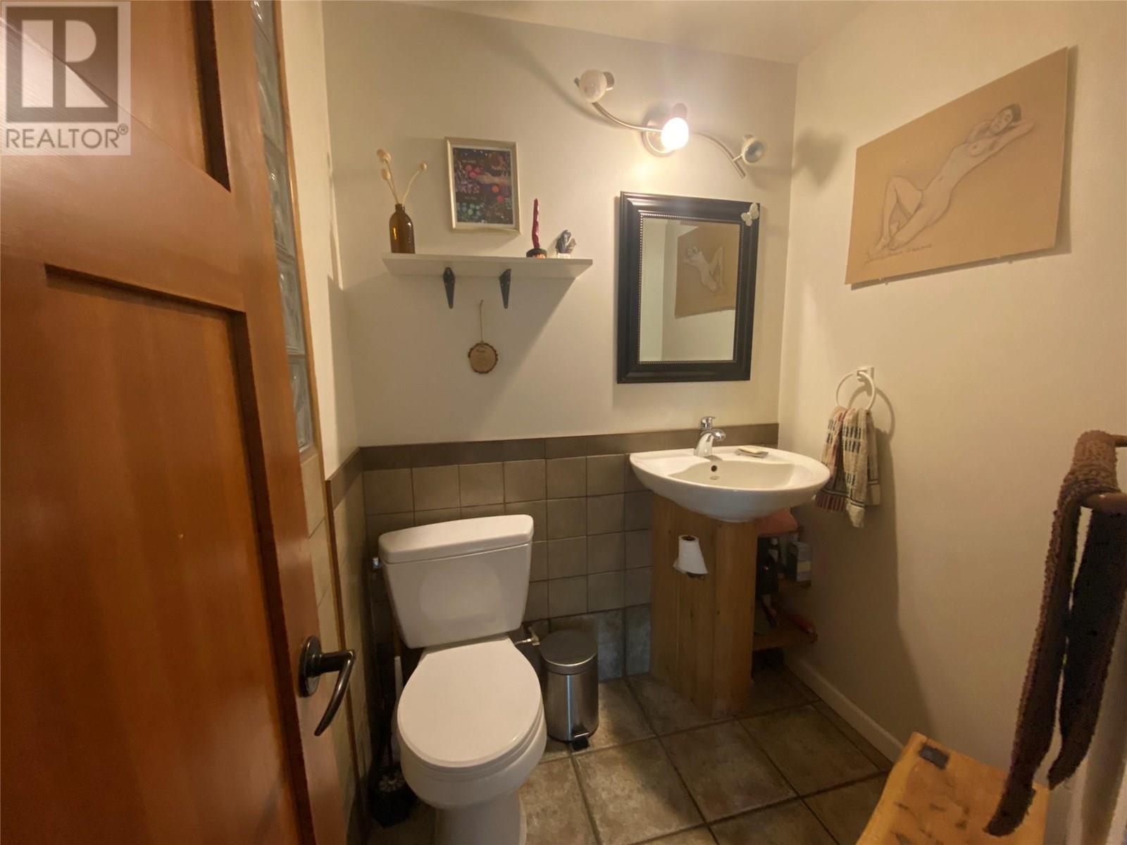 301 Hart Street, Nelson, British Columbia  V1L 5N4 - Photo 22 - 10354205