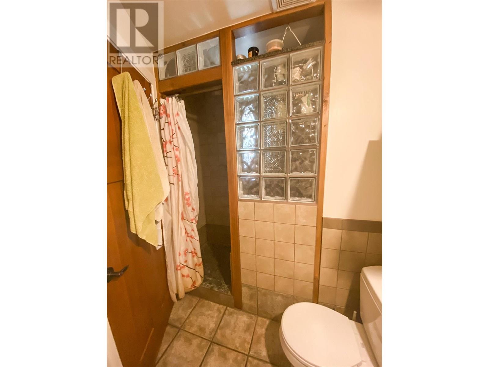 301 Hart Street, Nelson, British Columbia  V1L 5N4 - Photo 23 - 10354205