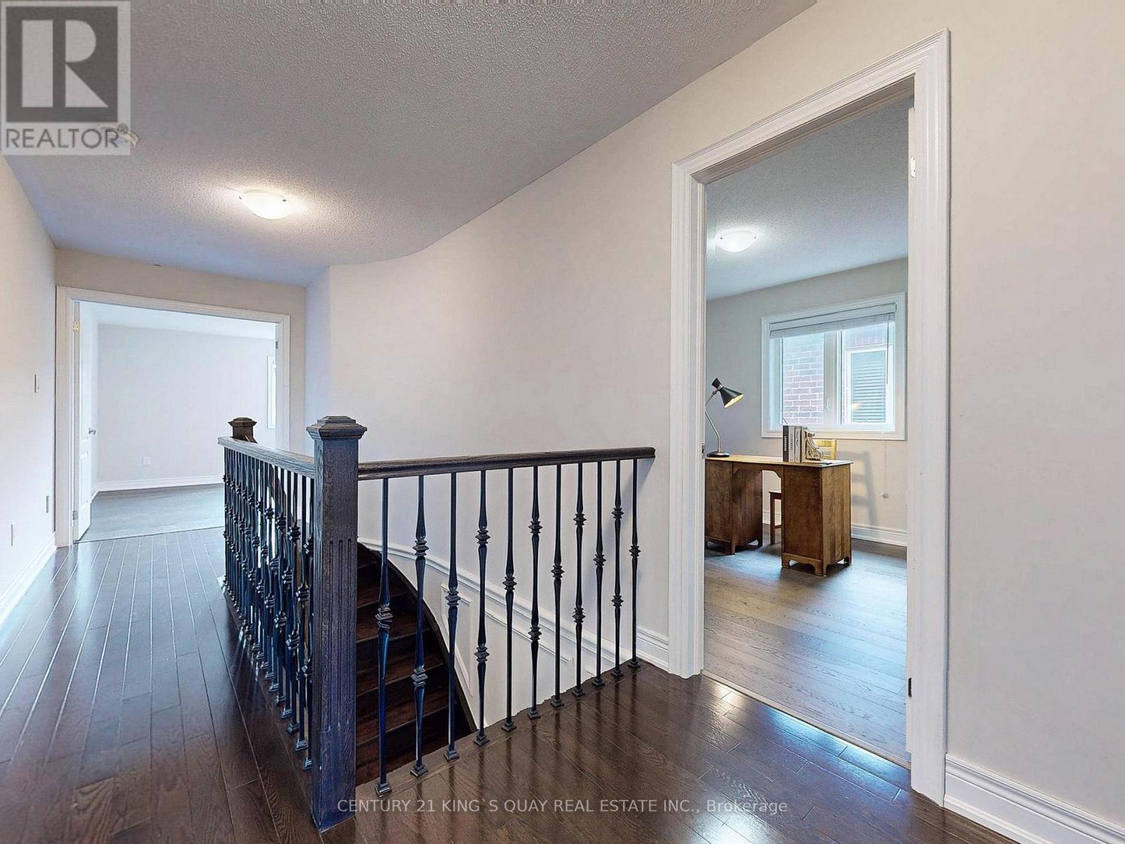 16 Naylor Drive, Bradford West Gwillimbury, Ontario  L3Z 0K1 - Photo 22 - N12310891