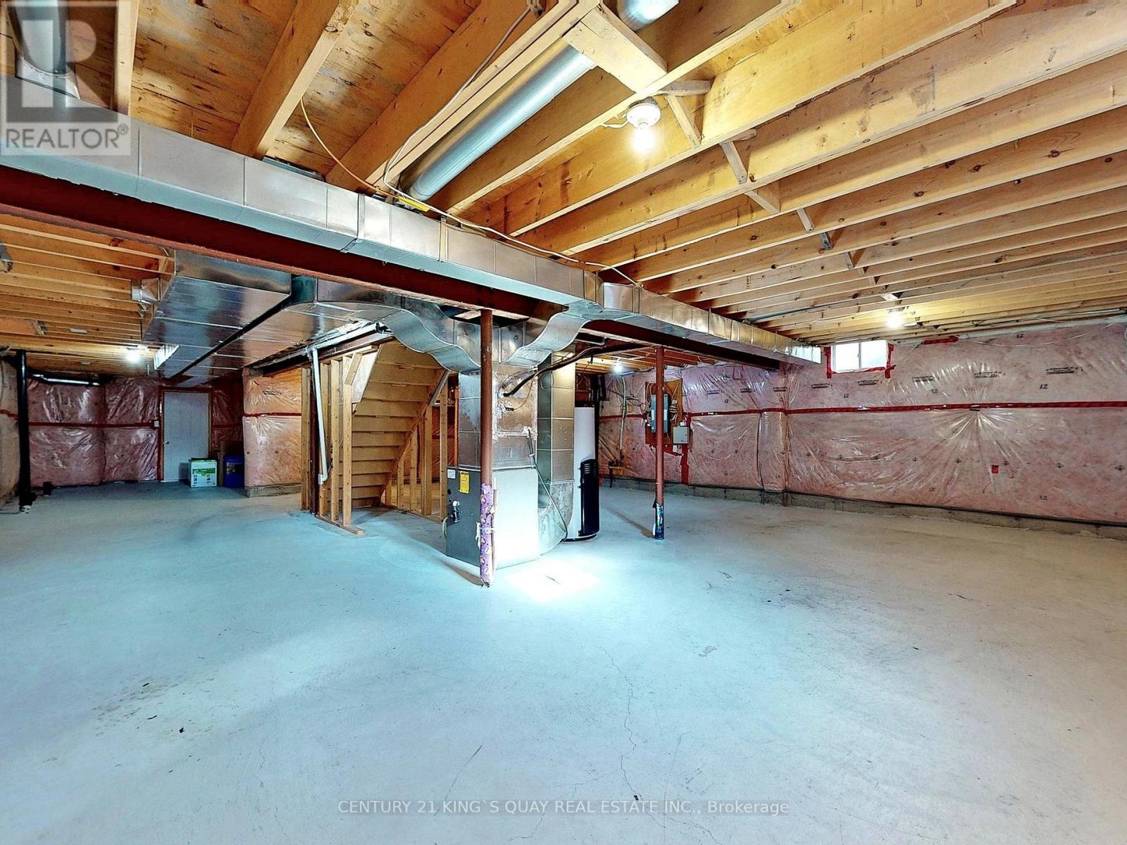 16 Naylor Drive, Bradford West Gwillimbury, Ontario  L3Z 0K1 - Photo 42 - N12310891