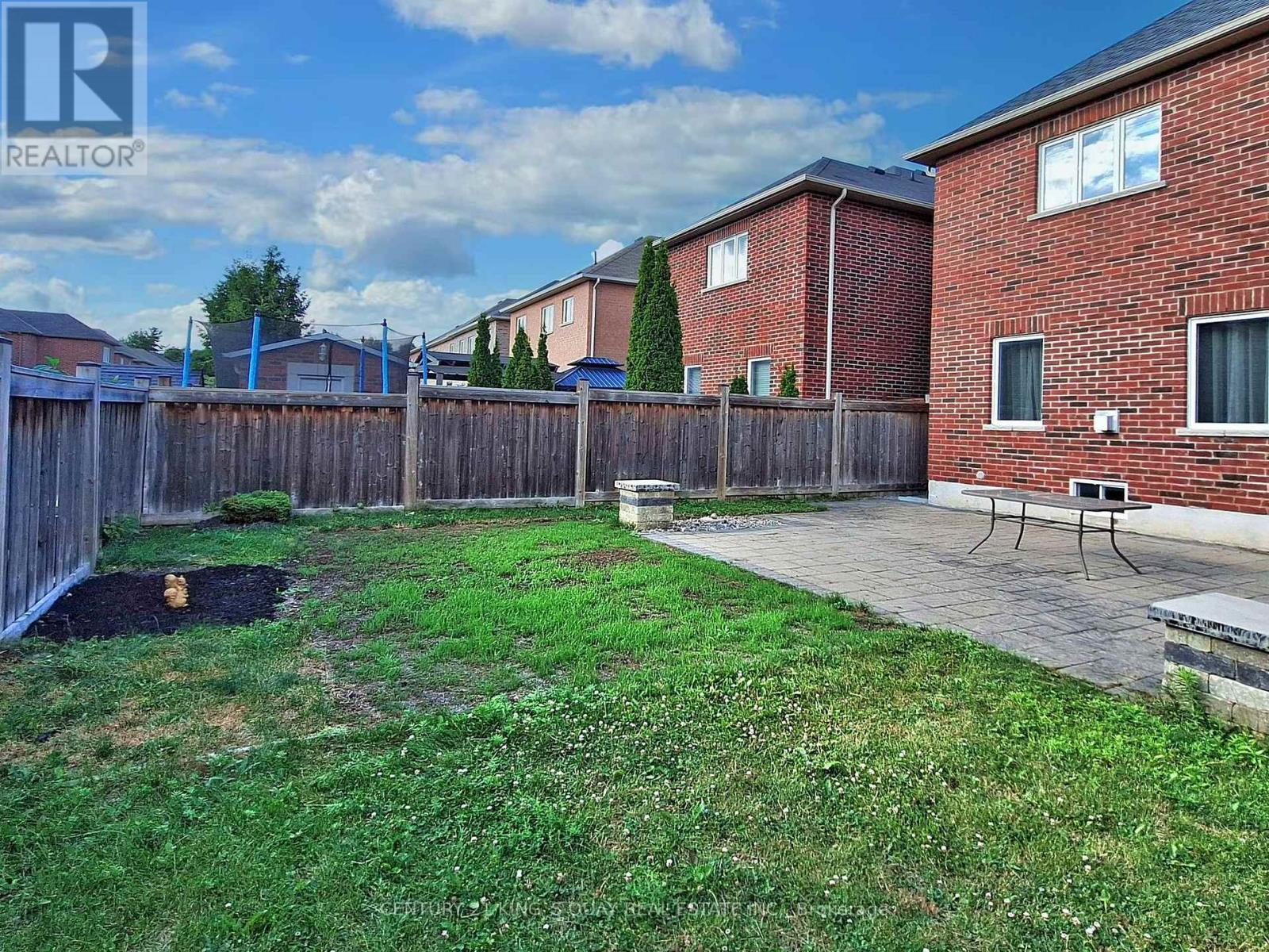 16 Naylor Drive, Bradford West Gwillimbury, Ontario  L3Z 0K1 - Photo 45 - N12310891