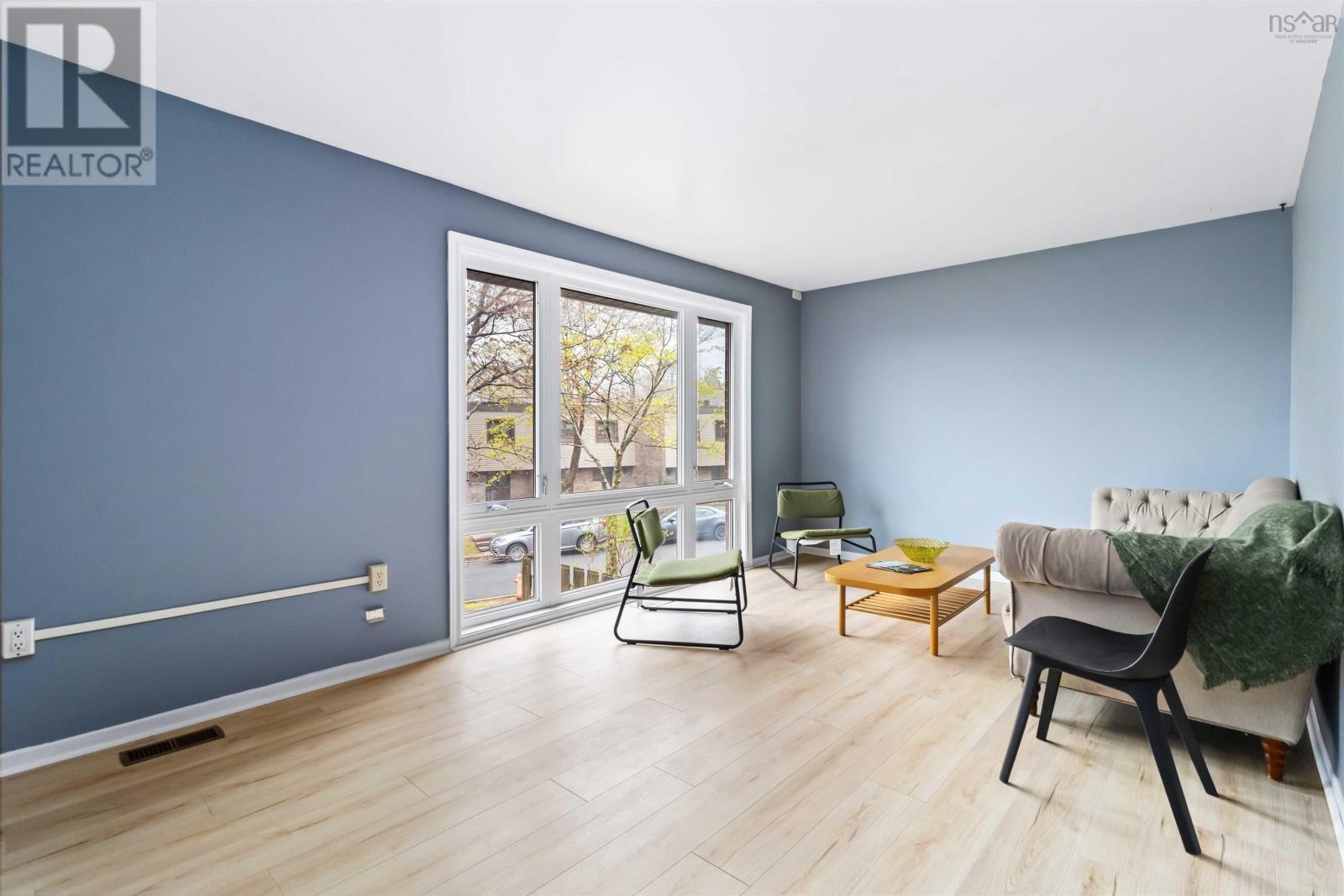 4 Forestside Crescent, Halifax, Nova Scotia  B3M 1M4 - Photo 6 - 202510483