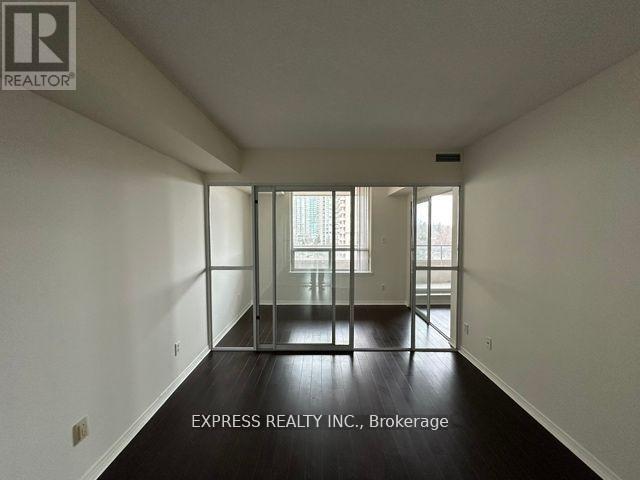 701 - 18 Hillcrest Avenue, Toronto, Ontario  M2N 6T5 - Photo 6 - C12310955