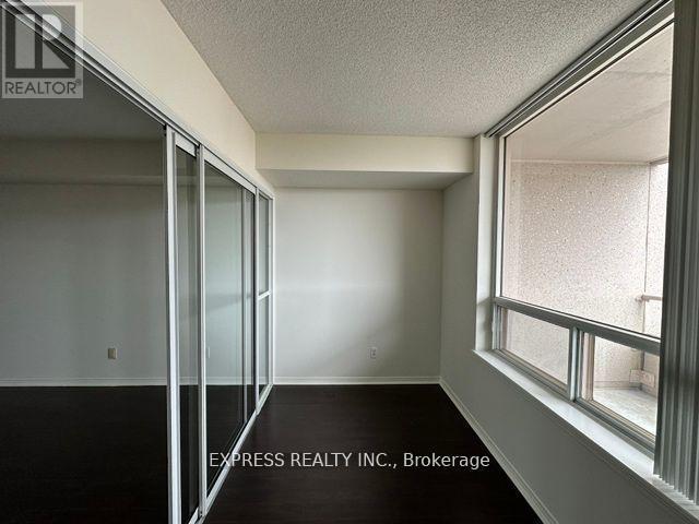 701 - 18 Hillcrest Avenue, Toronto, Ontario  M2N 6T5 - Photo 7 - C12310955