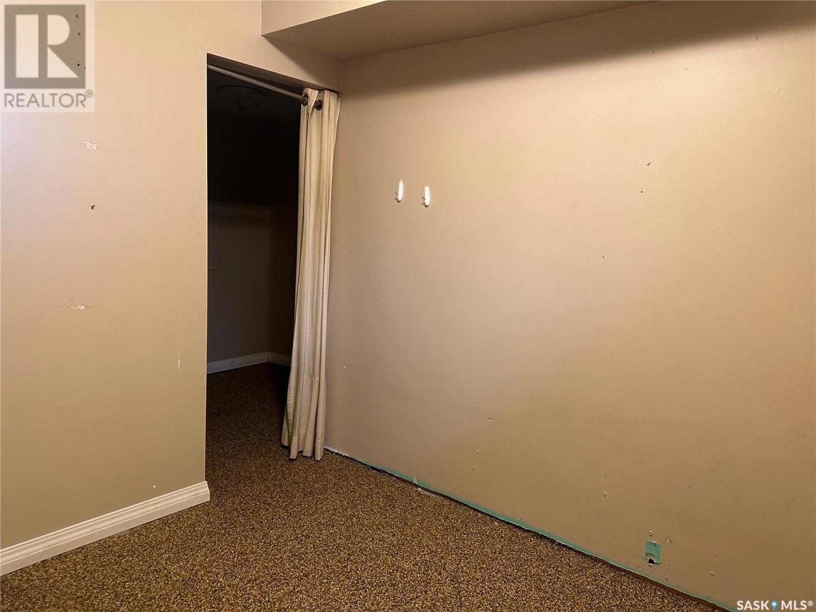 515 King Street, Weyburn, Saskatchewan  S4H 0P8 - Photo 22 - SK013847