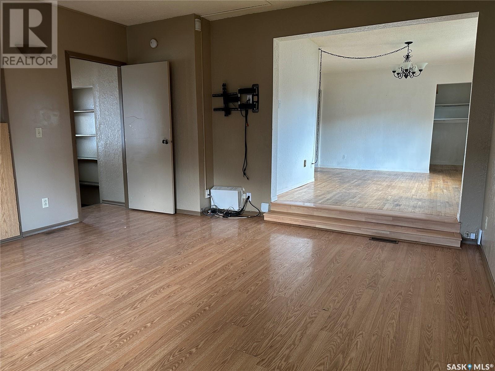 515 King Street, Weyburn, Saskatchewan  S4H 0P8 - Photo 7 - SK013847
