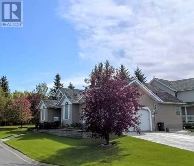 Property at 9655 Wedgewood Drive South image 3