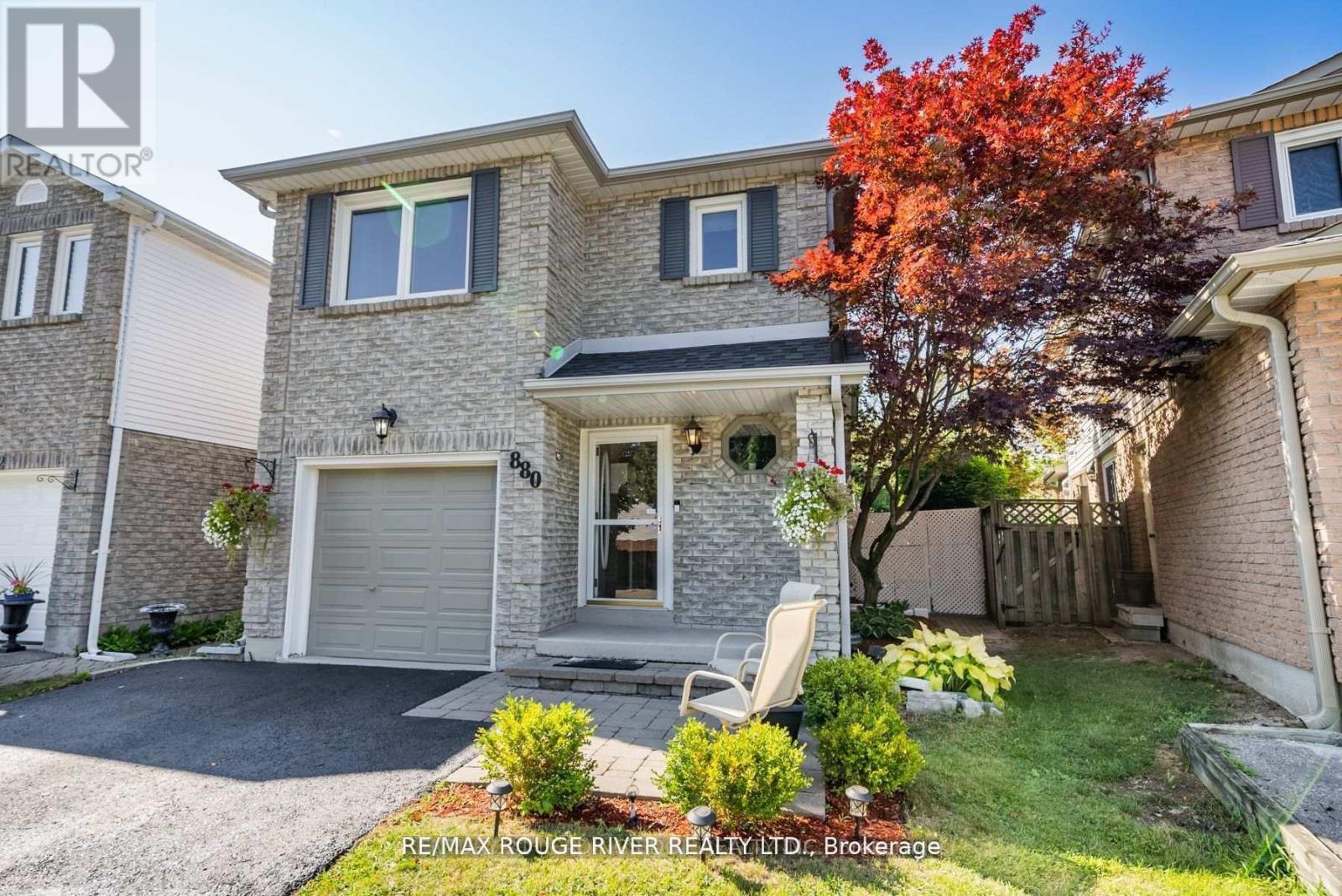 Property at 880 CASTLEGROVE AVENUE image 2